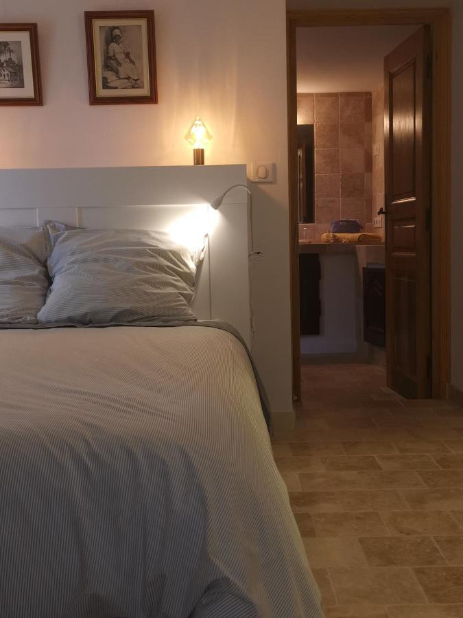 Bed and Breakfast Le Nid Des Arts Tourrettes Exterior foto